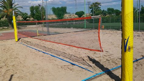 Campo da beach tennis